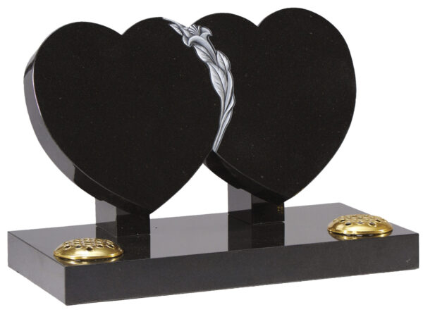 WG153 Heart Shaped Memorial