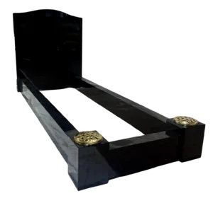 ogee top headstone with kerbs & vase posts – black granite