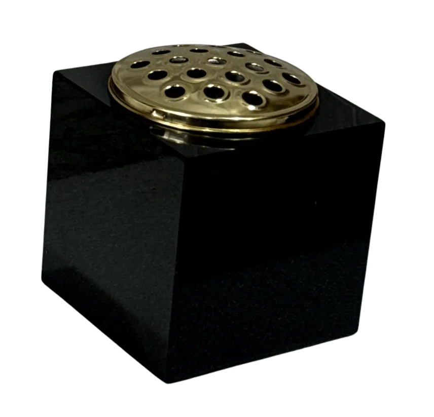 Memorial Vase – Black Granite Angle